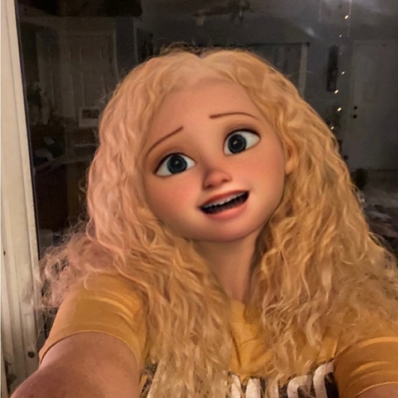 Meet your Posher, Angie - Picture 2 of 2